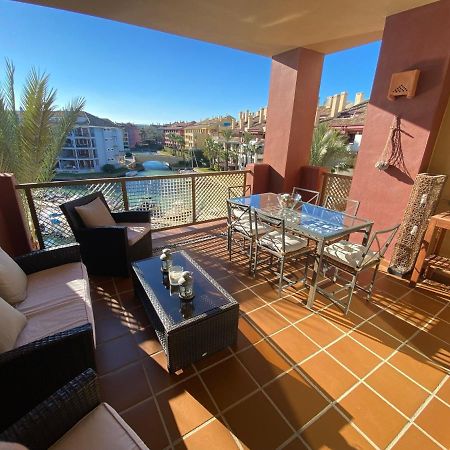 Apartamento con terraza sobre La Marina de Sotogrande San Roque  Exterior foto